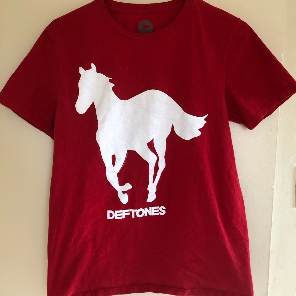 Deftones red, White Pony tee